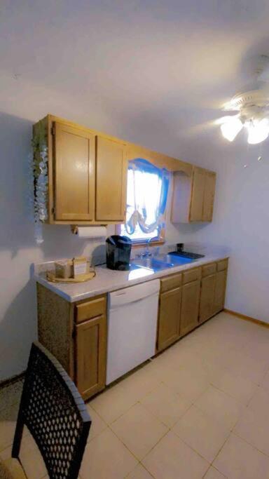 B1 Guest House Hope Mills ภายนอก รูปภาพ