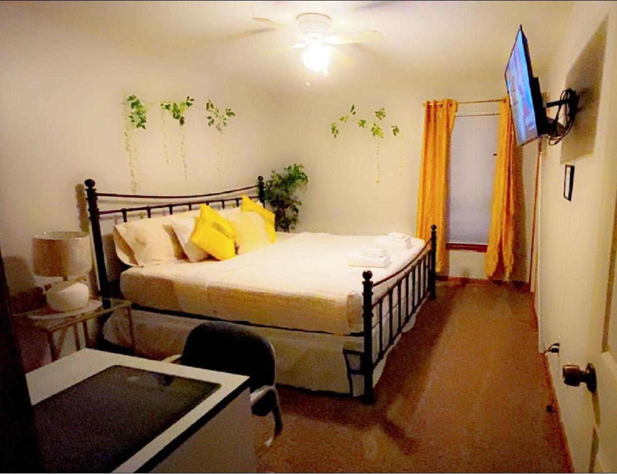 B1 Guest House Hope Mills ภายนอก รูปภาพ